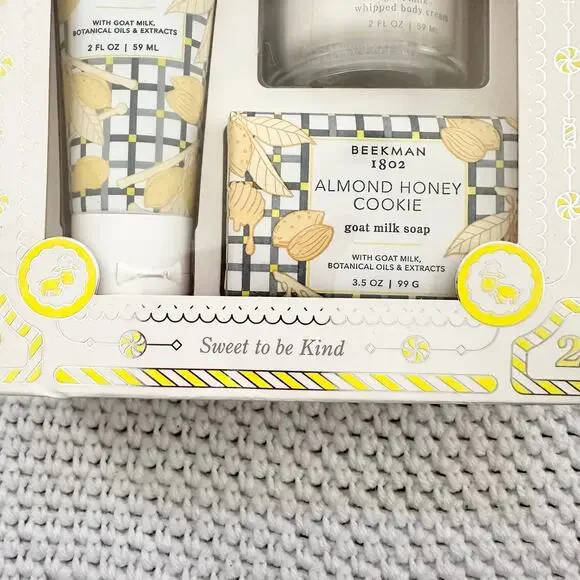 Beekman 1802 Almond Honey Cookie Gift Set Box Hand Whipped Cream Body Soap Bar